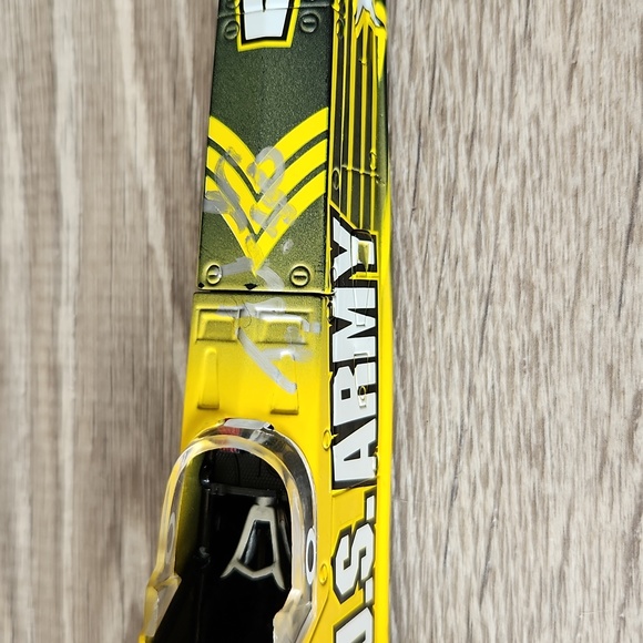 2005 Tony Schumacher Sarge US Army Of One Top Fuel Dragster - Picture 3 of 12